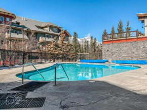 Rocky Mountain Getaway with Outdoor Heated Pool, 3 Hot Tubs, Gym, BBQ, Garage & 24 hour Reception